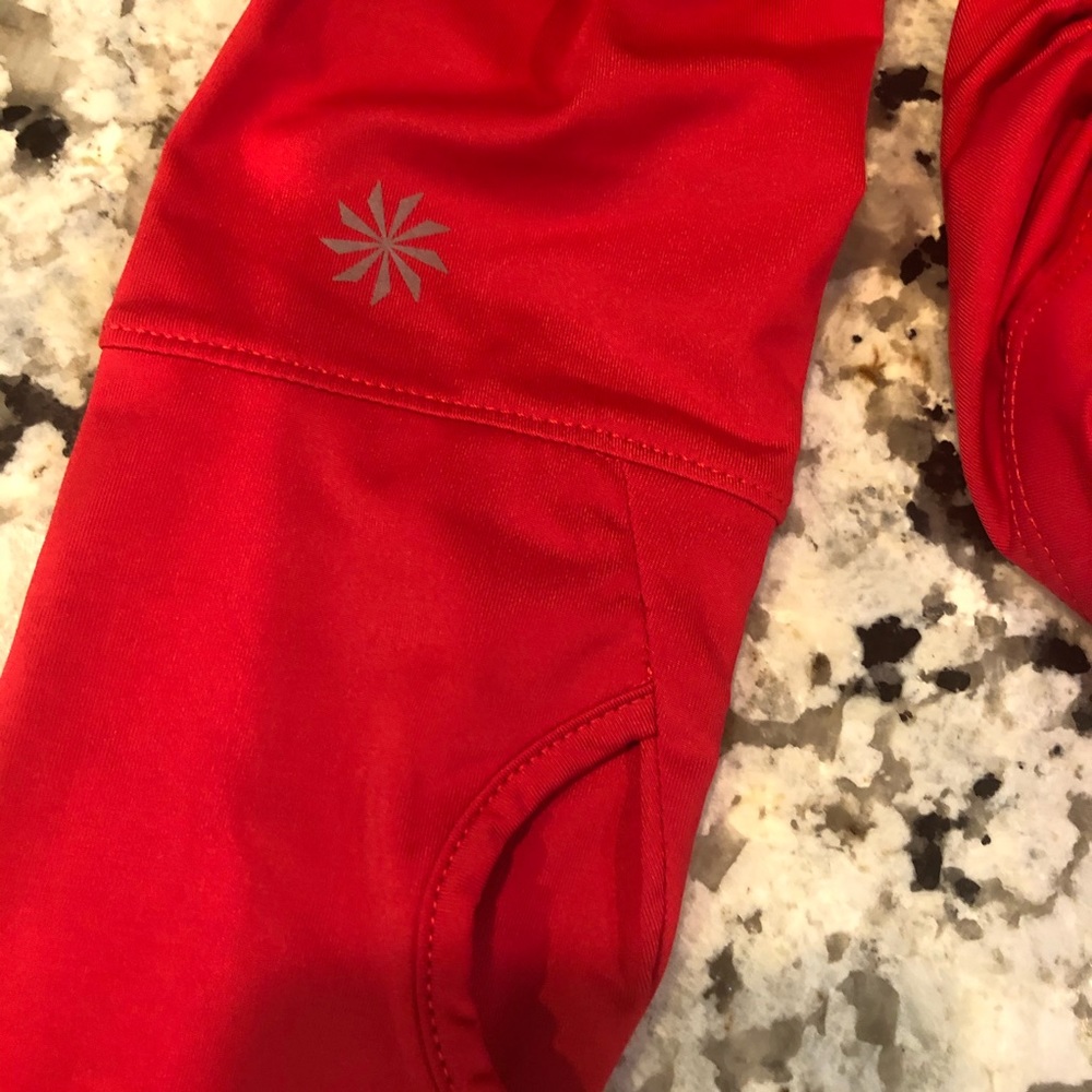 Athleta Hot Shot Performance Top W/ Ruching - Picture 4 of 13